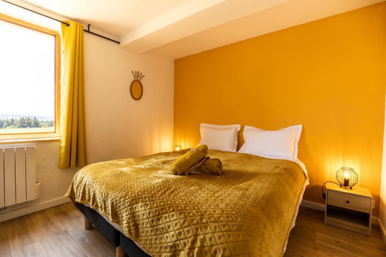 Domaine Du Coq En Pat Bed & Breakfast Augerolles Dış mekan fotoğraf